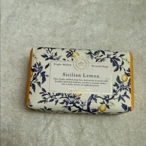 Sicilian Lemon Triple-Milled Scented Soap - Lemon Floral Packaging